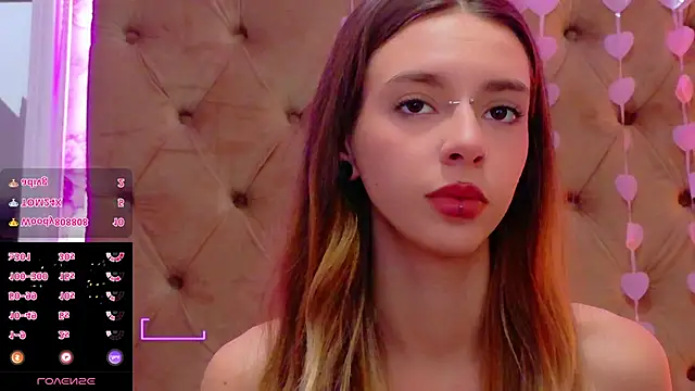 CoraVex Adlı Modelin Canlı XXX Sohbeti