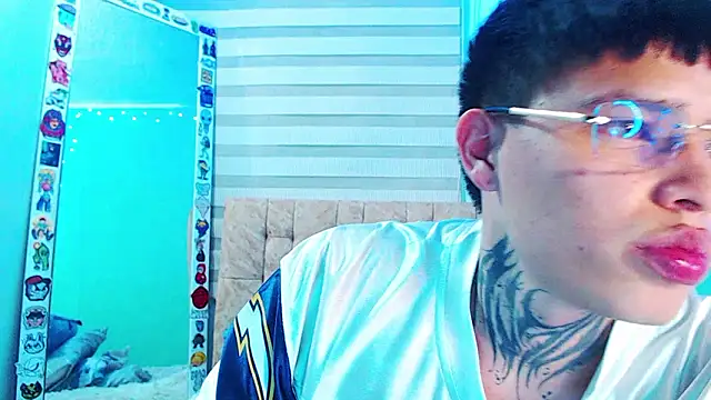 _justinmoon2n Live XXX chat