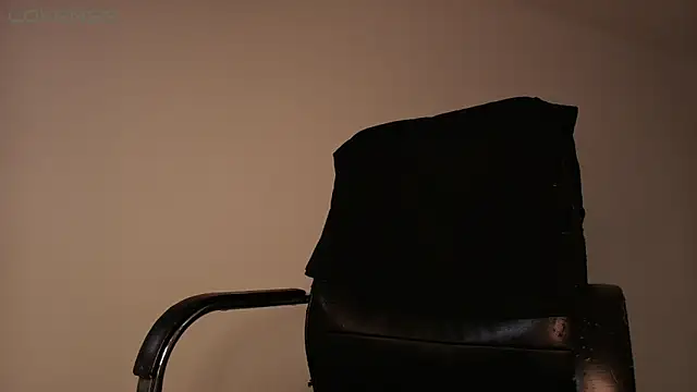 BjornSteelのライブXXXチャット