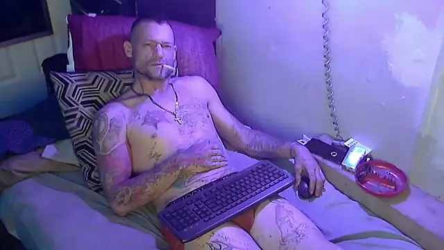 TheOneYouLove69 Live XXX-chat