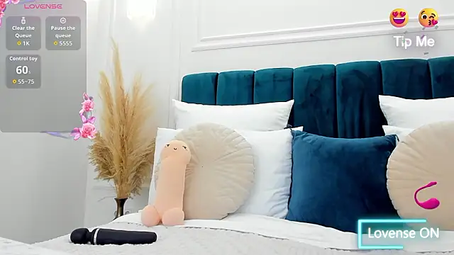 Chat +18 de MonCarla ao vivo