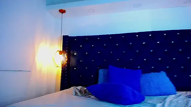 miss_aris Adlı Modelin Canlı XXX Sohbeti