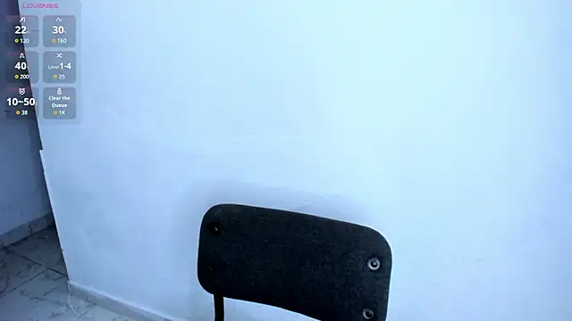 Chat +18 de Valeri_13 ao vivo