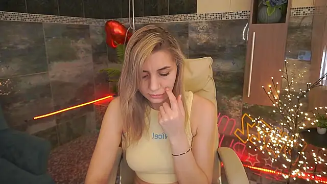 GinnyQueen – Kamerová šou