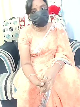 Tinarosy13 Show Webcam