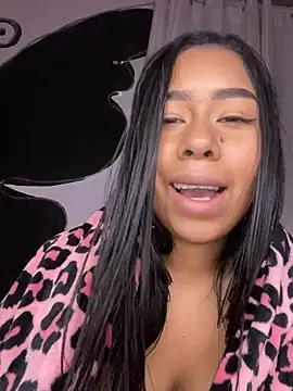 Katty_honey_ 网络视讯表演