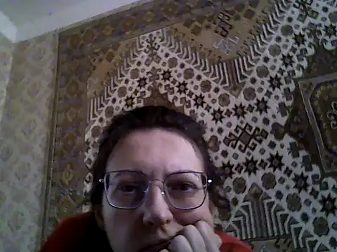 FayInessaKiss Obrolan Langsung XXX