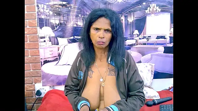 IndianVanya4u2u Show in webcam