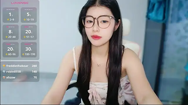 Chat XXX Live -XiaoYu-777
