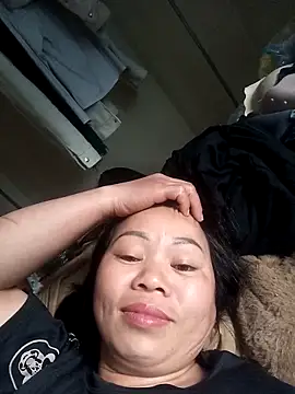 giang7711 网络视讯表演