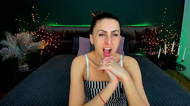 XXX chat uživo modela Rebecca_Diamond