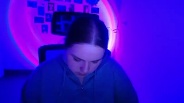 Kitty_Mia_Kitty élő XXX-chatje