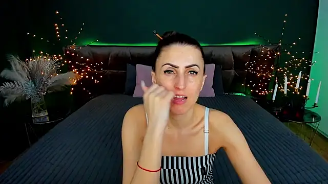 Rebecca_Diamond – Live XXX-chat