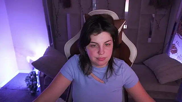 MirandaWong Adlı Modelin Canlı XXX Sohbeti