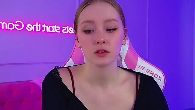 AgataFoxleyn Live XXX chat