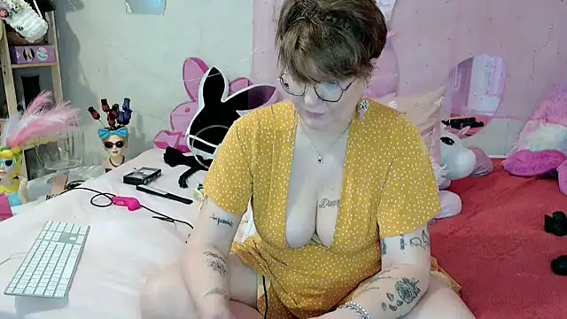 Sandrasexxyy 现场XXX聊天