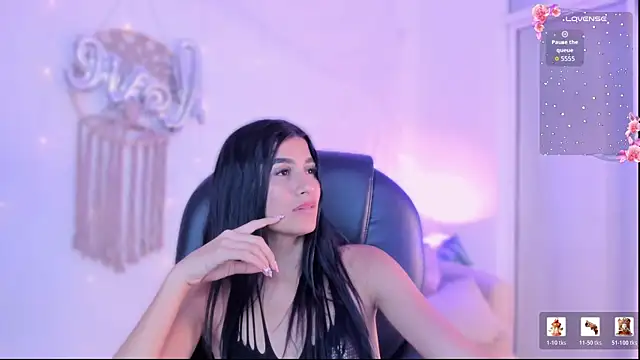 Chat +18 de Ginni_charlotte ao vivo