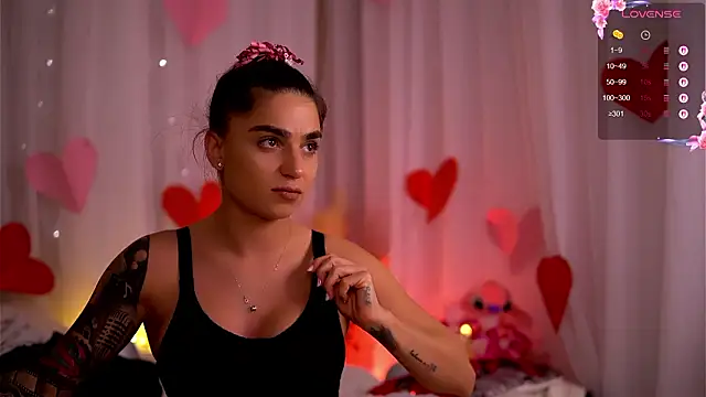 Chat +18 de PureEllieX ao vivo