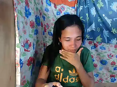 PinaySkinnyGirl Live XXX Chat