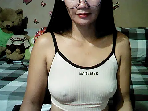 Mia_Rein Adlı Modelin Canlı XXX Sohbeti