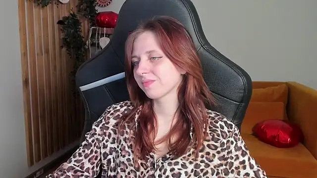 Chat +18 de FreyaVey ao vivo