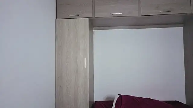 XXX chat uživo modela Candela___