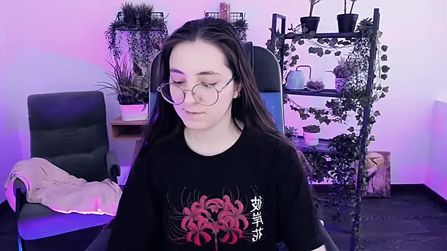 VirtuallVoyant Live XXX Chat