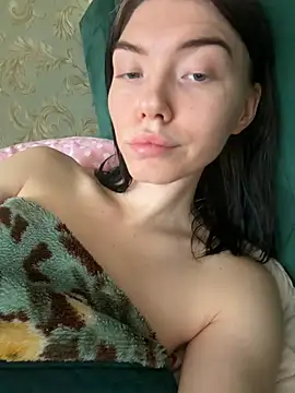 دردشة Lisaaa_Alisa الجنسية المباشرة