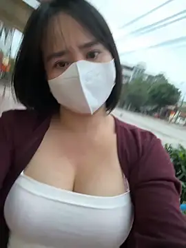 May-Squirt 网络视讯表演