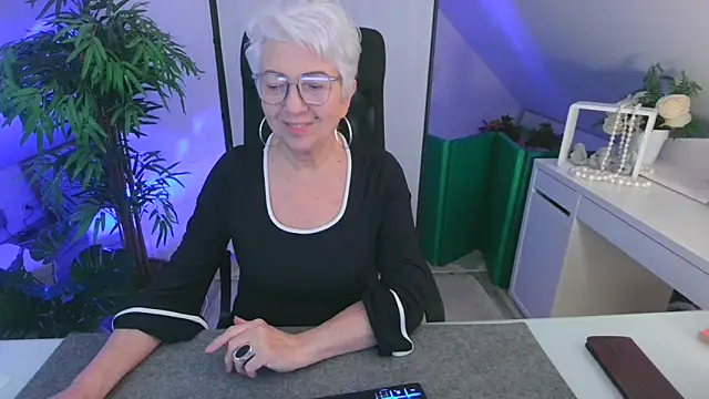 Chat XXX Live LovelyHelena