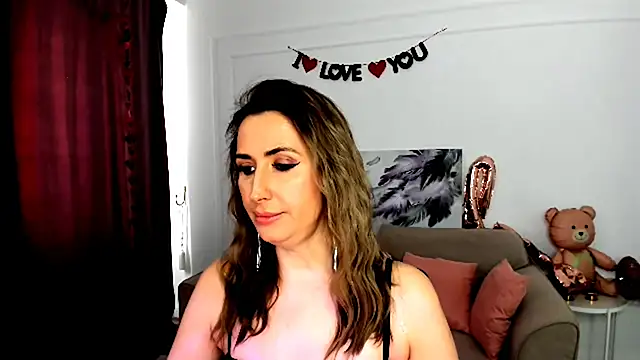 PassionGlow Adlı Modelin Canlı XXX Sohbeti