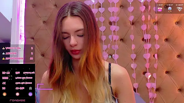 Chat +18 de CoraVex ao vivo