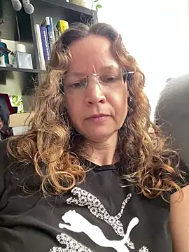 AnnikaRose Chat XXX in diretta