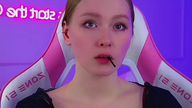 Chat +18 de AgataFoxley ao vivo