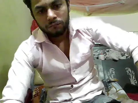 دردشة Stubborndesiboy الجنسية المباشرة