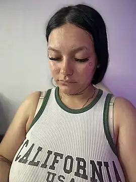 Chat +18 de Miia__Taylor ao vivo