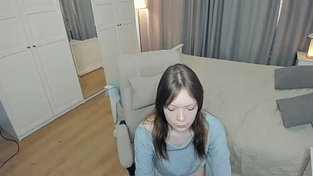 LavenderMitten's Live XXX Chat