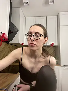 MartiniiSelennaのライブXXXチャット