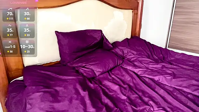 XXX chat uživo modela Little_ines