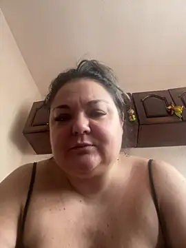 MikyVesela Chat XXX in diretta