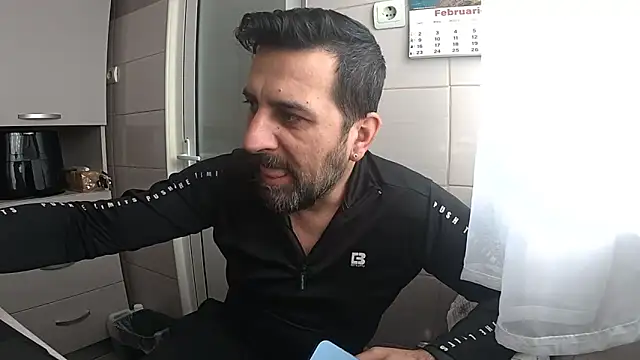 Živý XXX chat TARKAN1