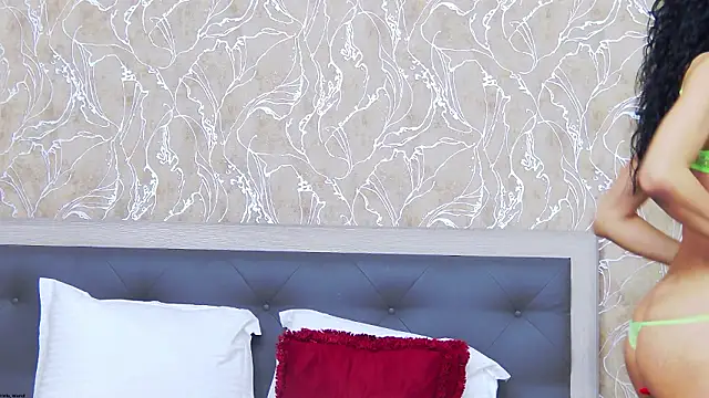 GraceRous Chat XXX live