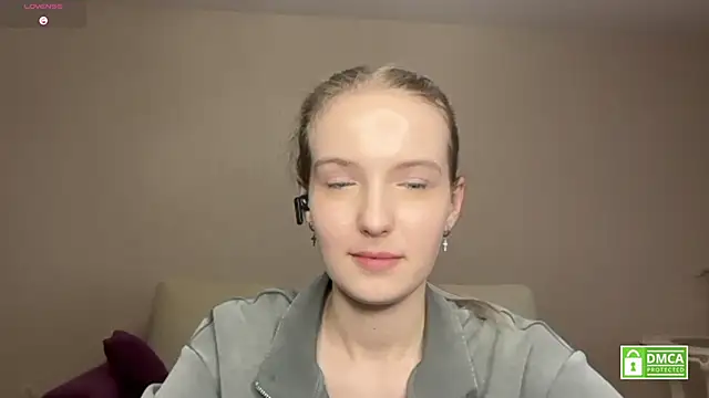 HongTomczak's Live XXX Chat