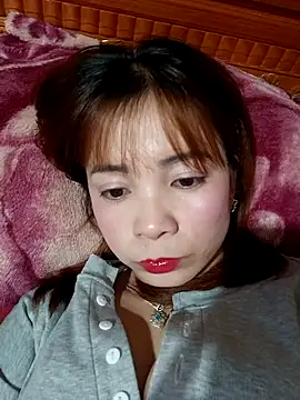 Him_MountainGirl26 网络视讯表演