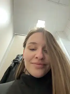 KishaMur Chat XXX in diretta