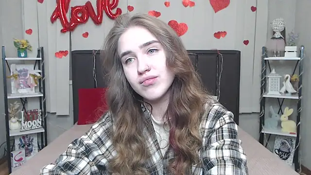 LauraHlotのライブXXXチャット