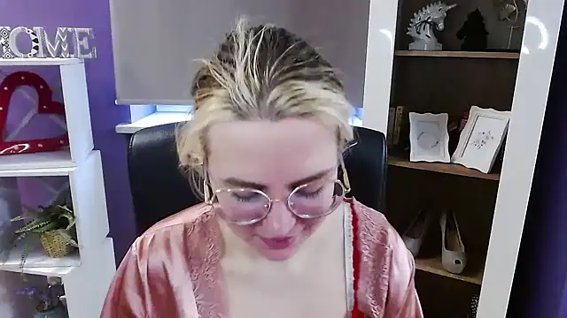 Chat XXX en directo de Zoey_Erotic