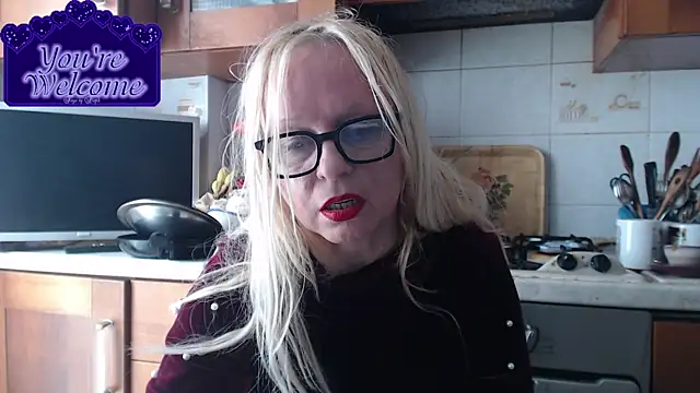 Онлайн чат XXX martachatte