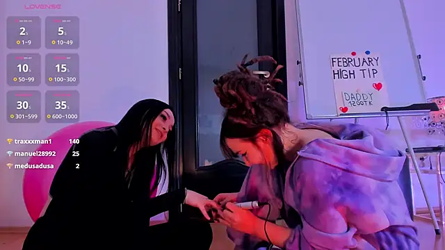 Peanaughty's Live XXX Chat