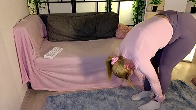 IvetteLabore live XXX chat